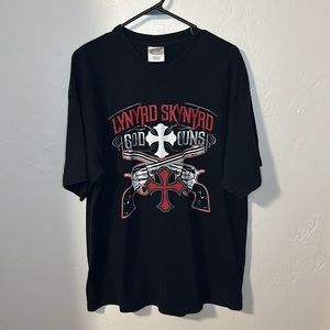 Lynyrd Skynyrd black short sleeve concert T-shirt Xl